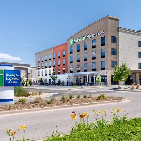 Holiday Inn Express & Suites - Colorado Springs Afa Northgate By Ihg Exterior photo