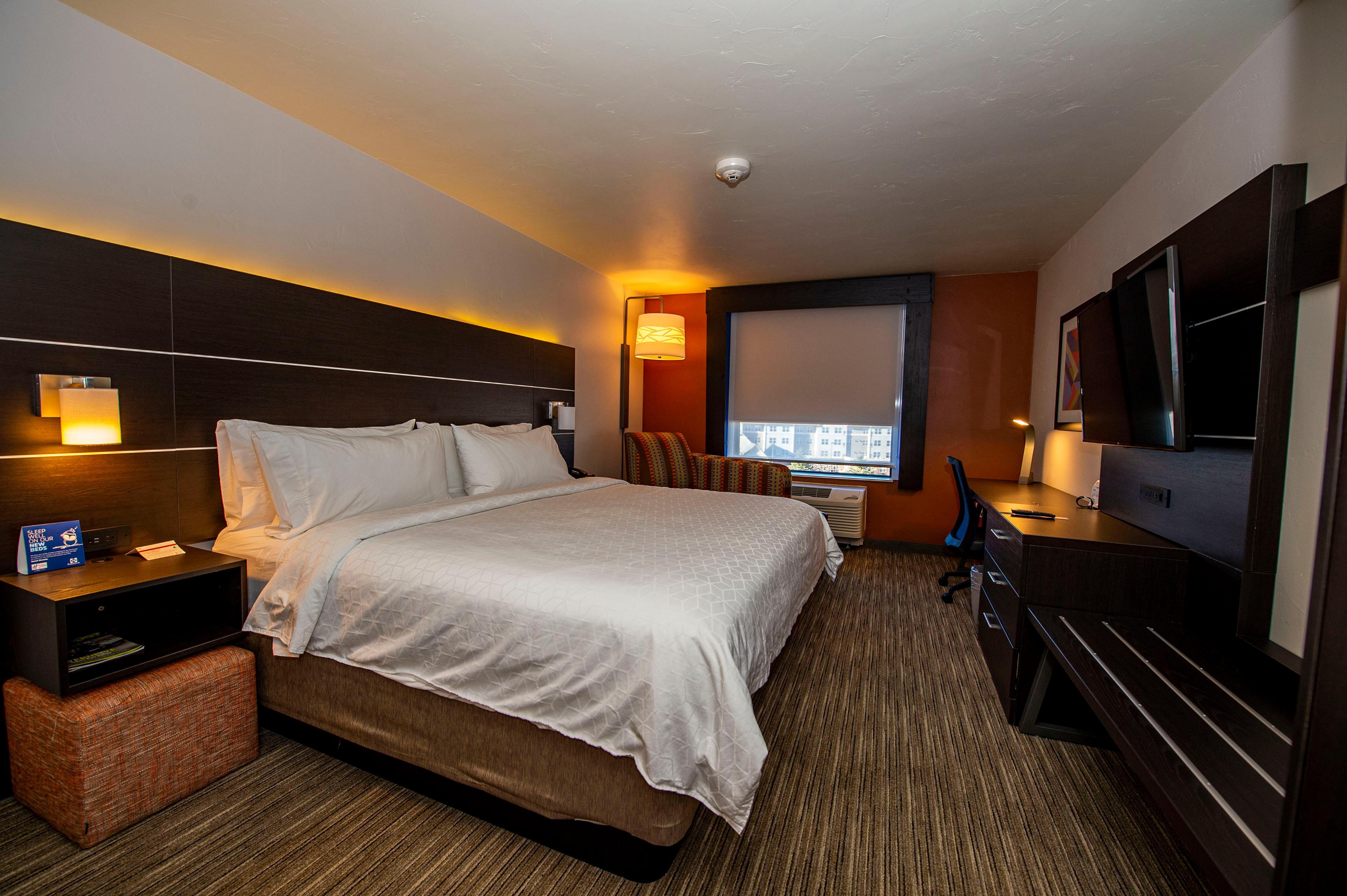 Holiday Inn Express & Suites - Colorado Springs Afa Northgate By Ihg Exterior photo