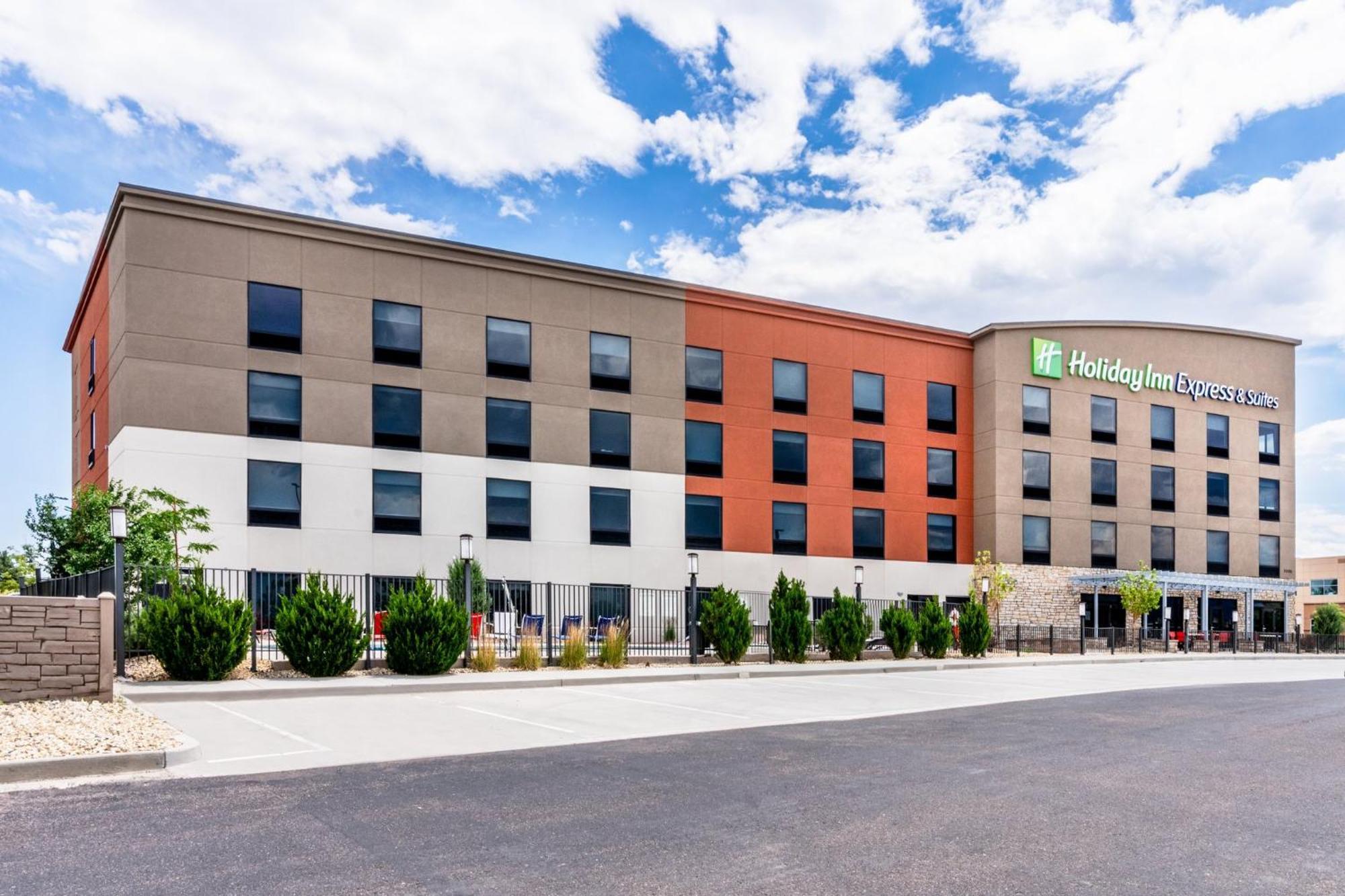 Holiday Inn Express & Suites - Colorado Springs Afa Northgate By Ihg Exterior photo